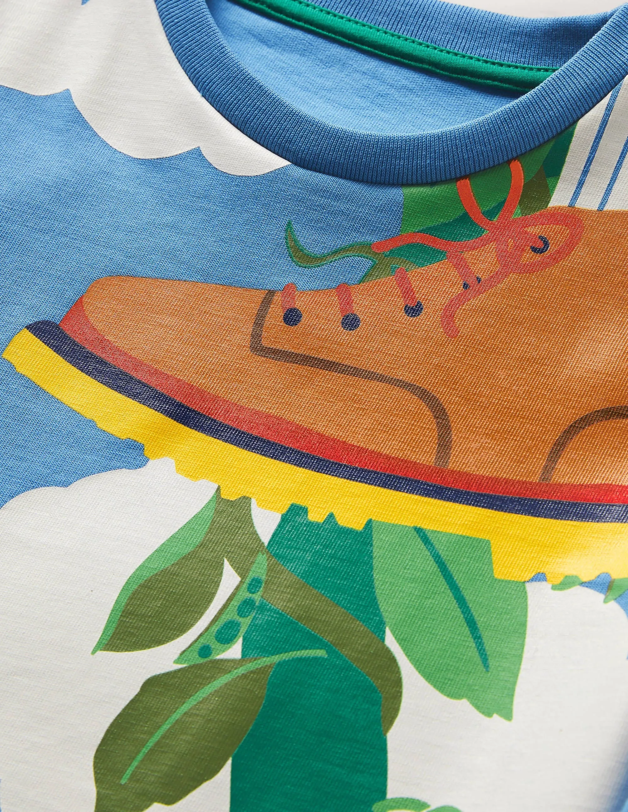 Graphic Fairytale T-shirt-Bluebell Beanstalk