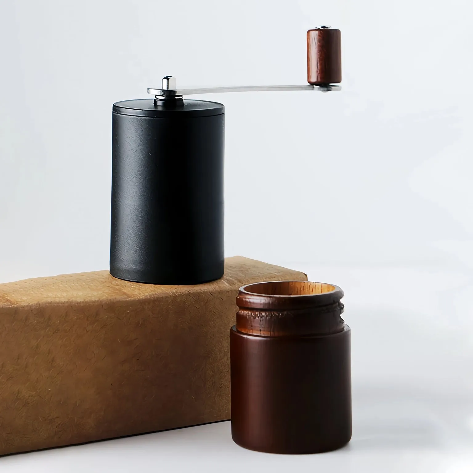 High-Quality Manual Coffee Grinder with Stainless Steel Conical Burr